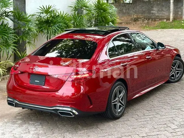 Mercedes-Benz C200 2023 photo 3