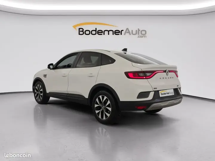 Renault Arkana 2023 photo 3
