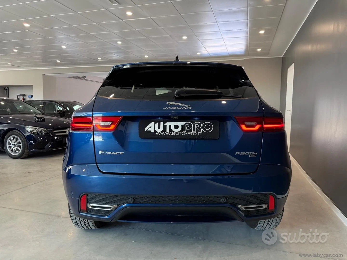 Jaguar E-Pace 2023 photo 3