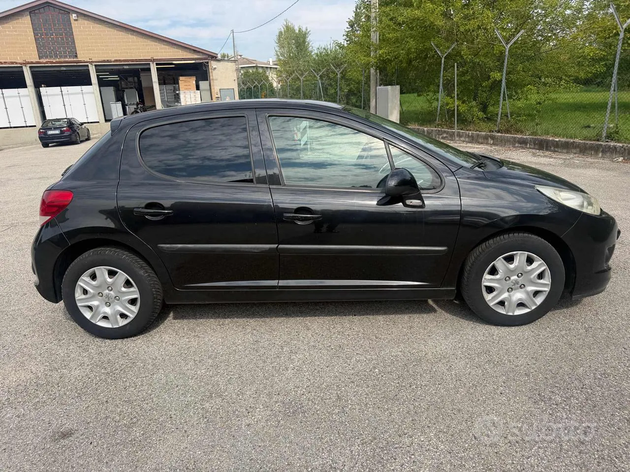 Peugeot 207 2009 photo 4