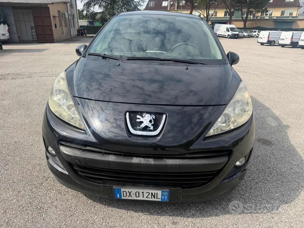 Peugeot 207 2009 photo 2
