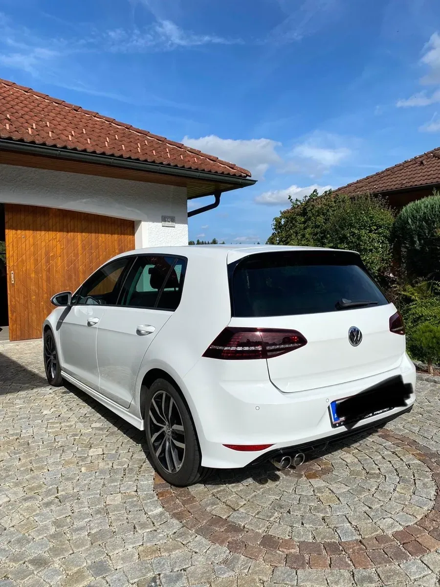 Volkswagen Golf 2015 photo 2