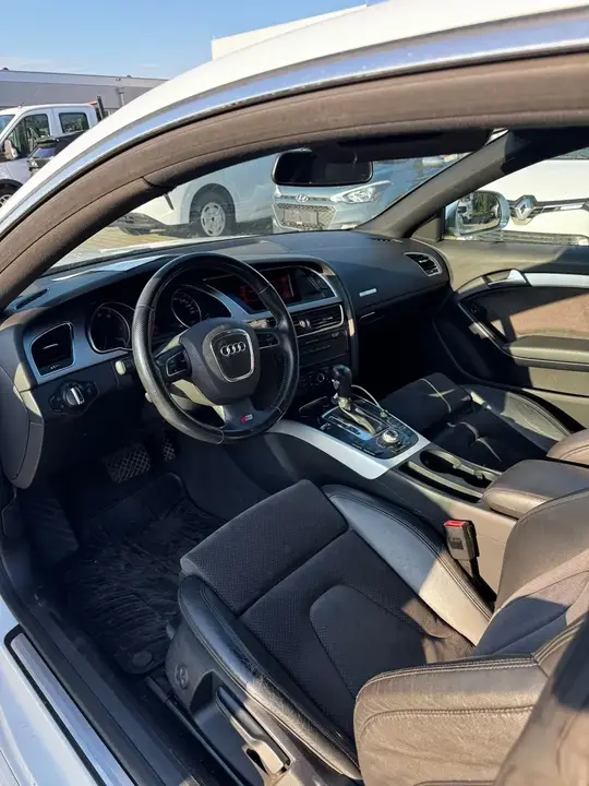 Audi A5 2009 photo 3