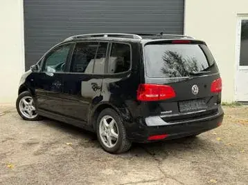 Volkswagen Touran 2015 photo 3