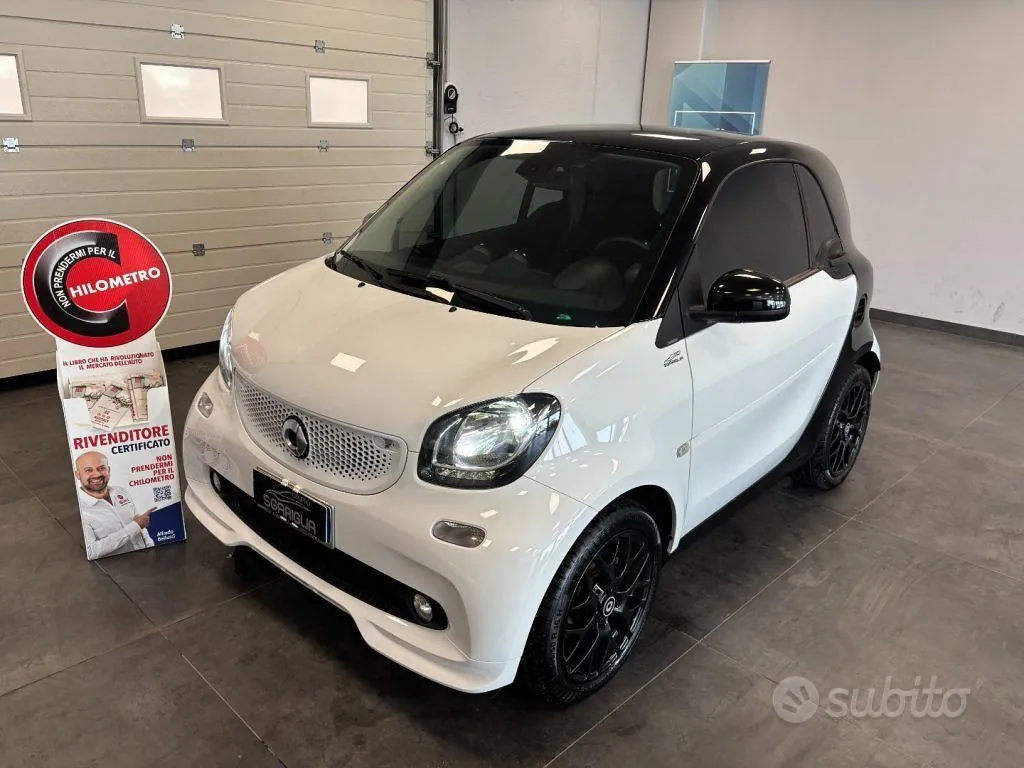 Smart Fortwo 2019 photo 3