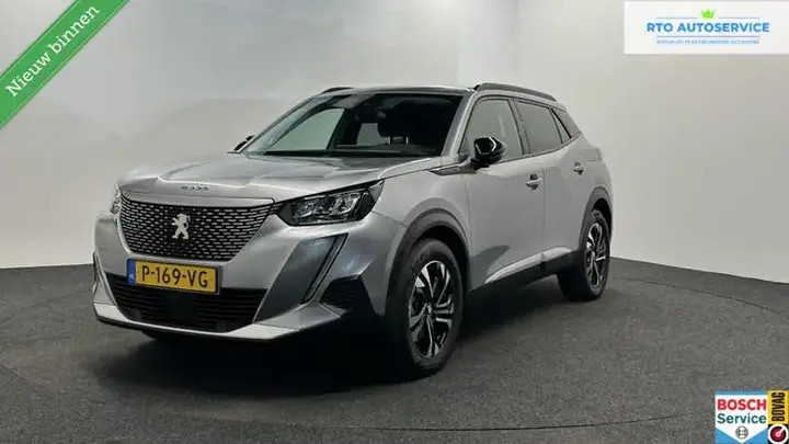 Peugeot E-2008