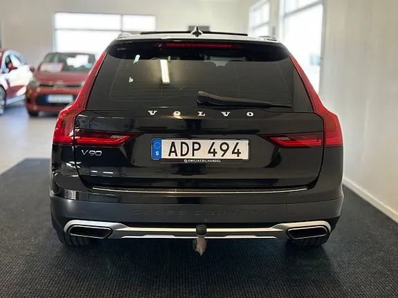 Volvo V90 Cross Country 2017 photo 3