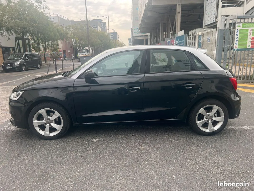 Audi A1 2015 photo 2