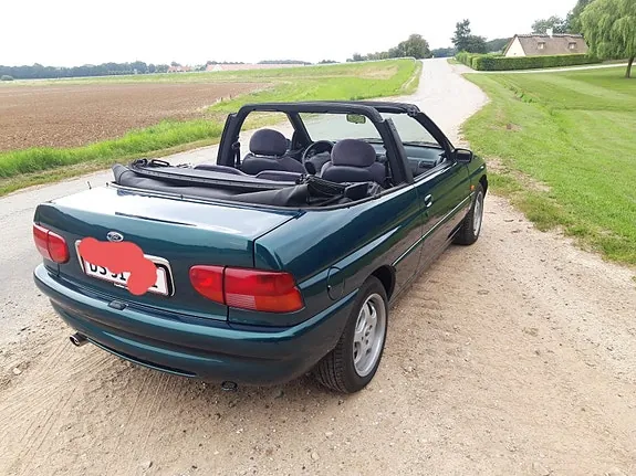 Ford Escort 1996 photo 3