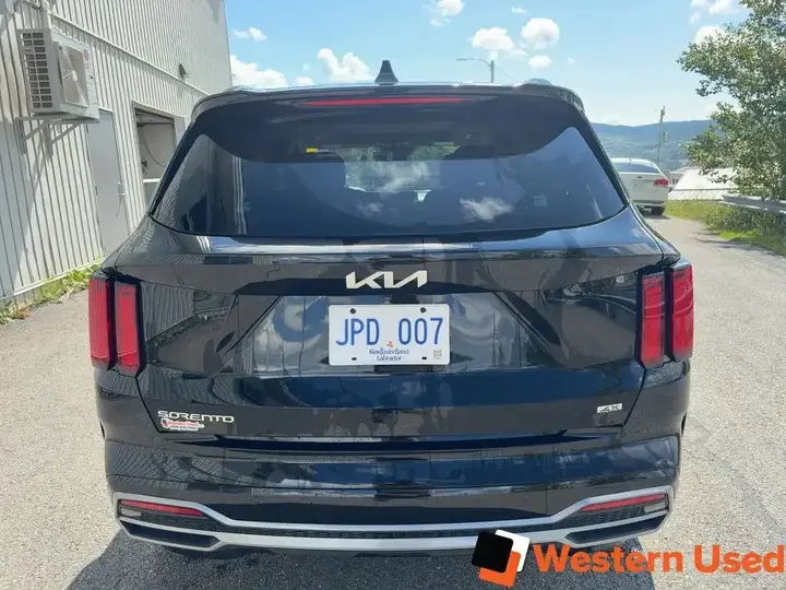 Kia Sorento 2023 photo 4