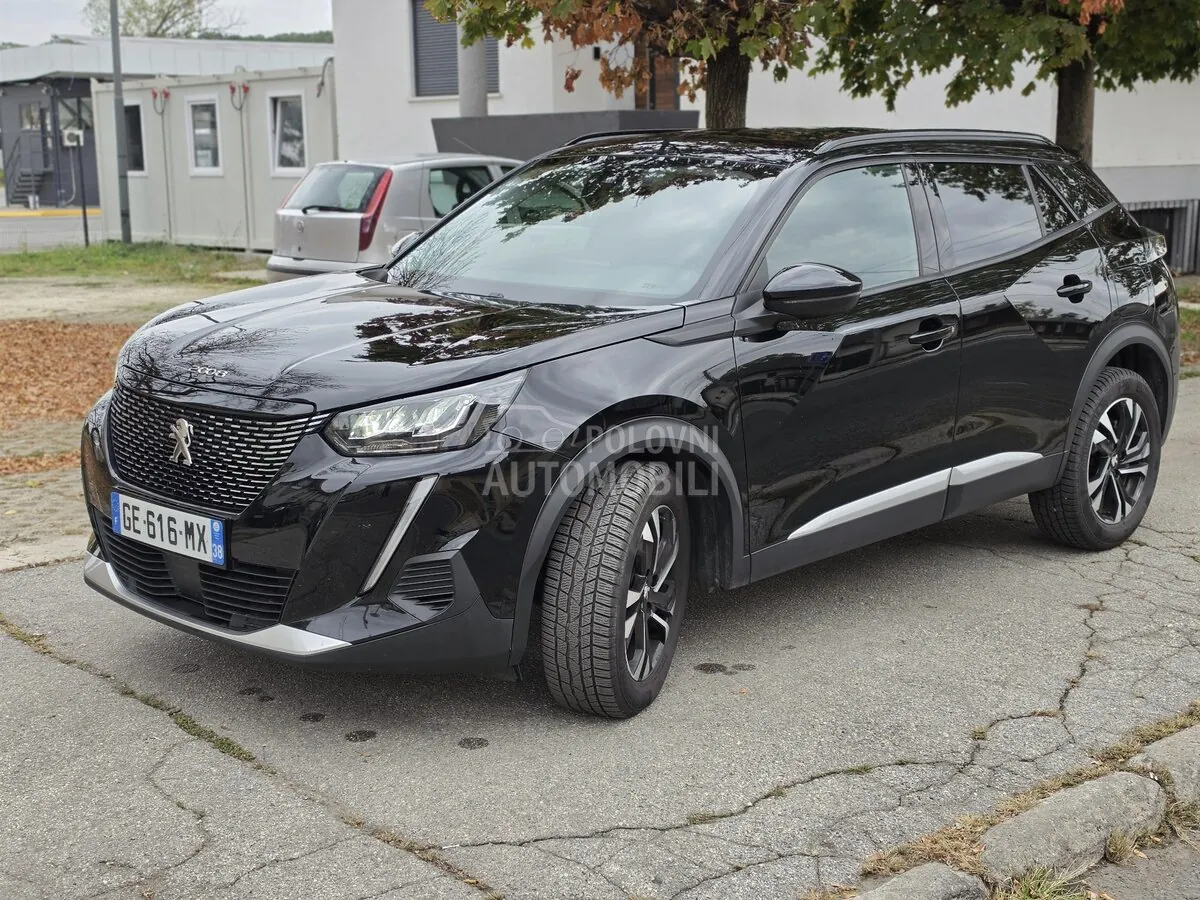 Peugeot 2008 2022 photo 3