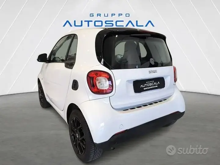 Smart Fortwo 2018 photo 3