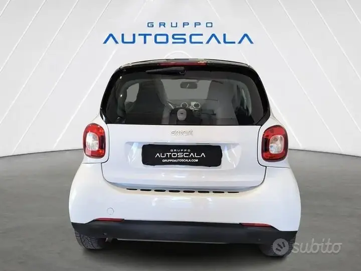 Smart Fortwo 2018 photo 4