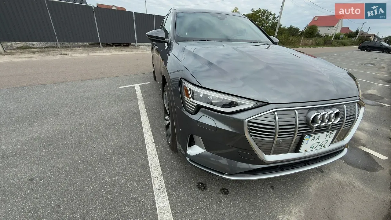 Audi E-Tron 2019 photo 2