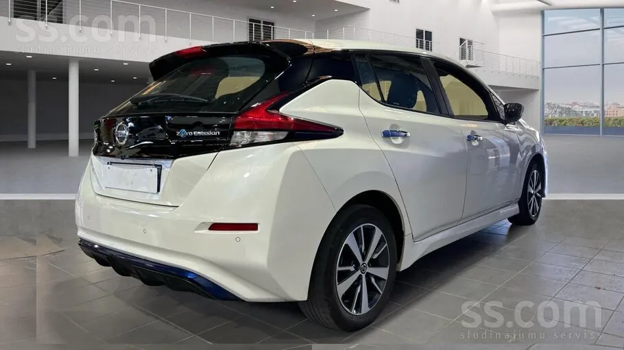 Nissan Leaf 2020 photo 3