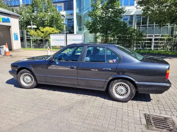 BMW 5 Series 1993 photo 3