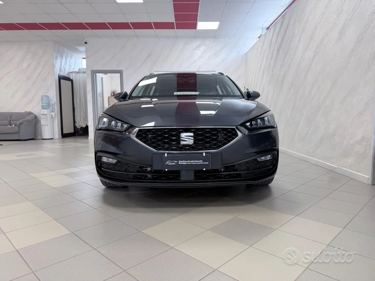 Seat Leon 2024 photo 2