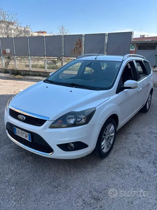 Ford Focus 2008 photo 3