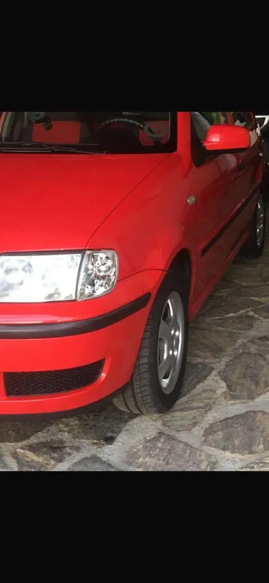 Volkswagen Polo 2000 photo 2