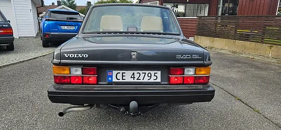 Volvo 240 1989 photo 3