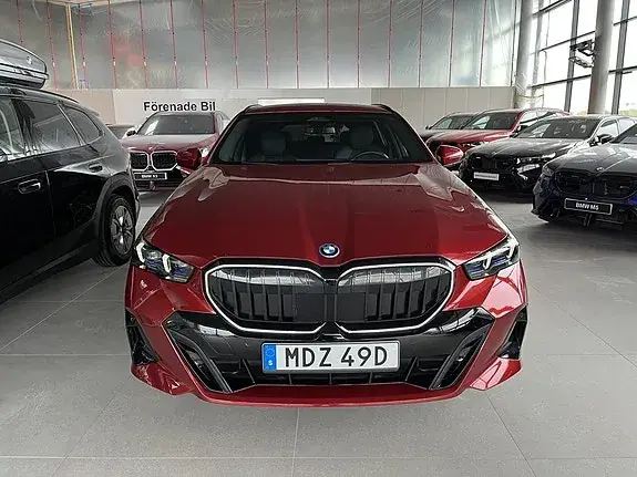 BMW 530E 2026 photo 2