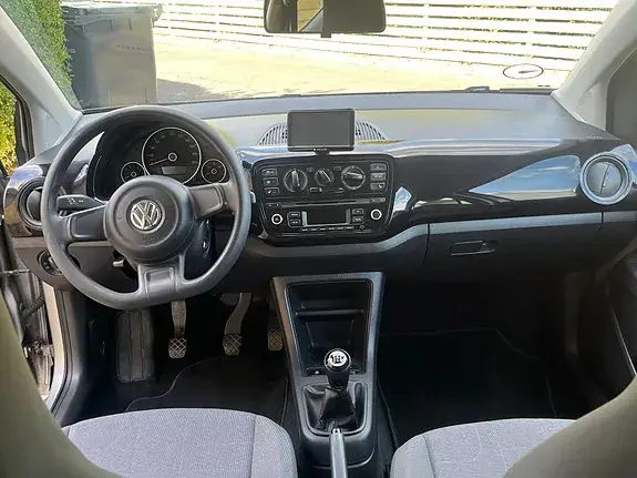 Volkswagen Up 2012 photo 5