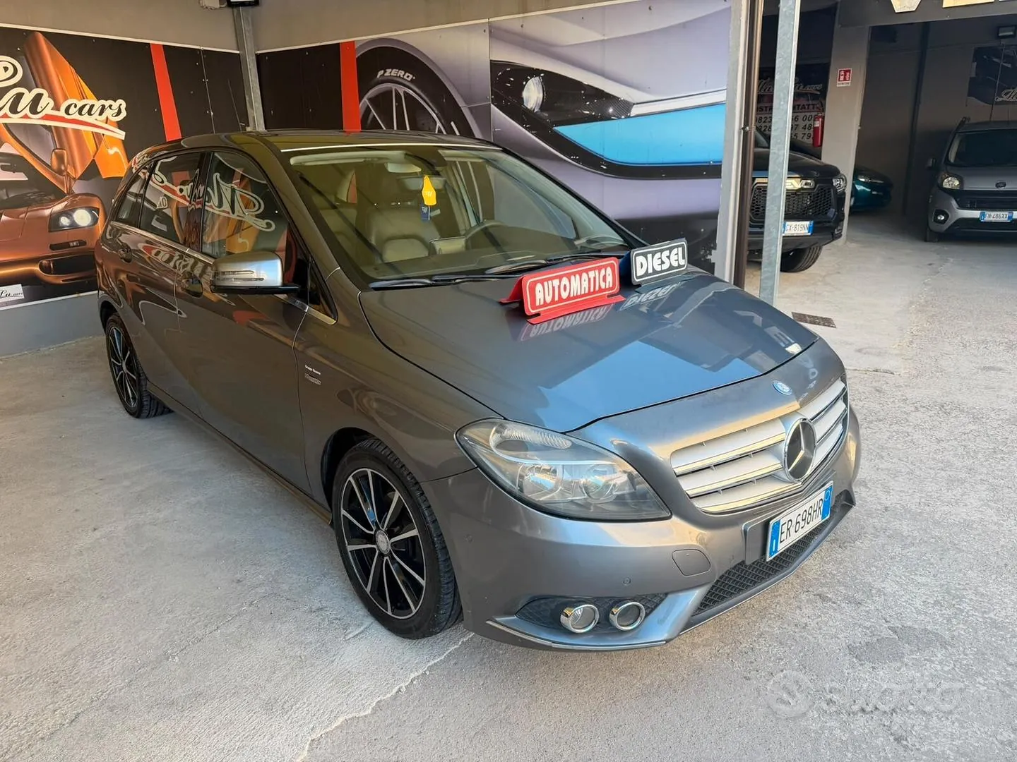 Mercedes-Benz B180 2012 photo 3