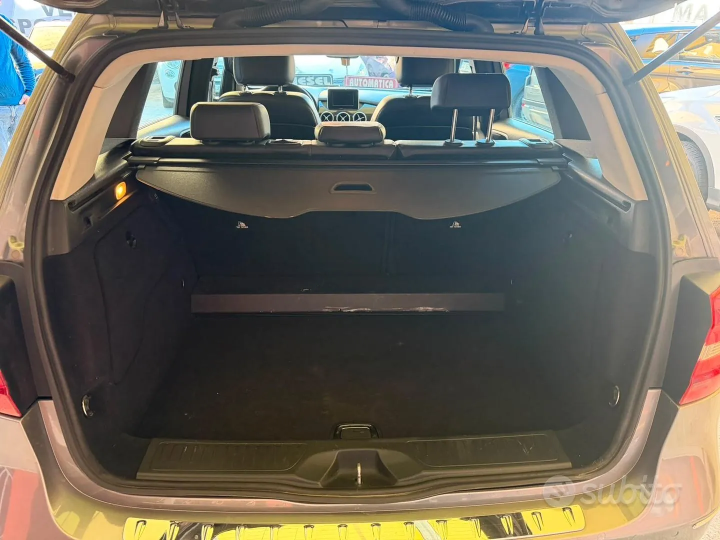 Mercedes-Benz B180 2012 photo 5
