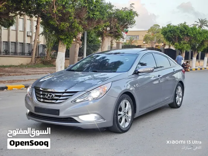 Hyundai Sonata 2011 photo 2