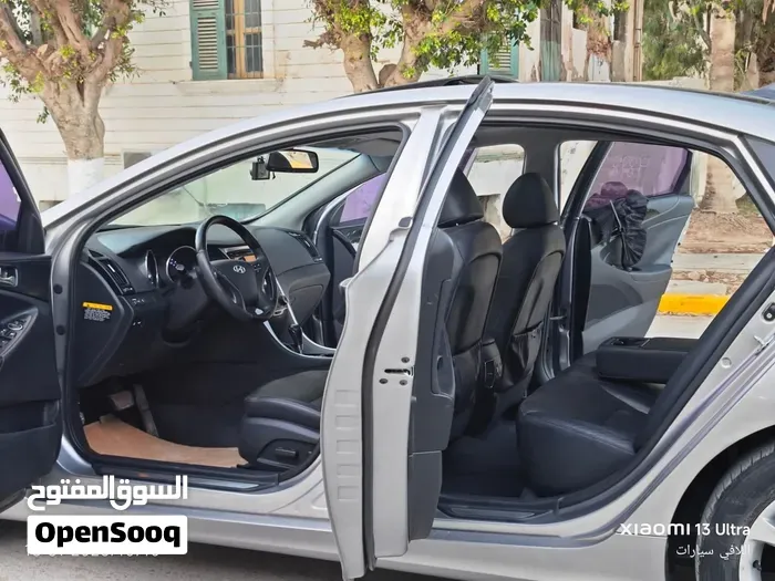 Hyundai Sonata 2011 photo 4