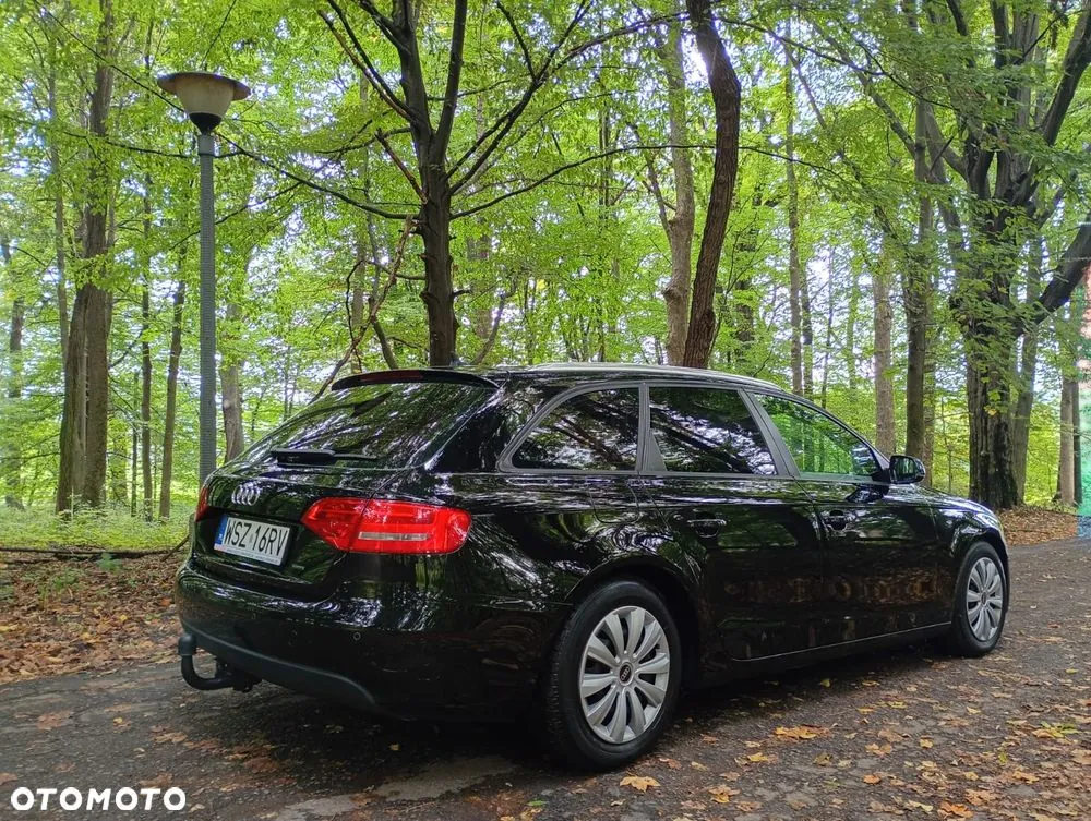 Audi A4 Avant 2011 photo 2