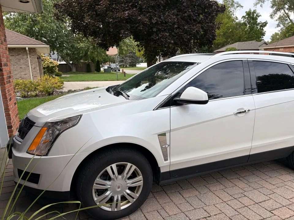 Cadillac Srx 2011 photo 2