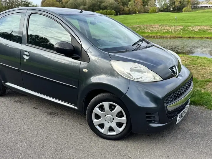Peugeot 107 2009 photo 5