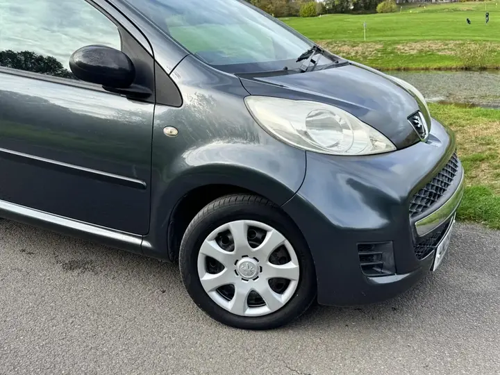 Peugeot 107 2009 photo 4