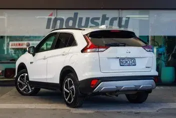 Mitsubishi Eclipse Cross 2022 photo 3