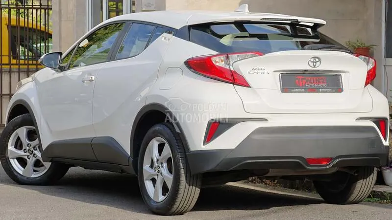 Toyota C-Hr 2019 photo 5