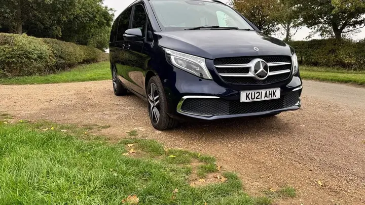 Mercedes-Benz V-Class 2021 photo 2