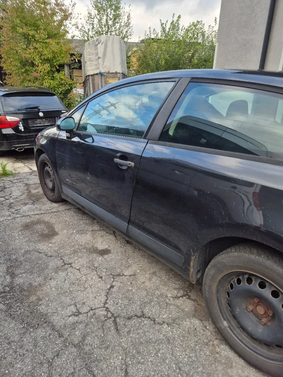 Citroen C4 2008 photo 2