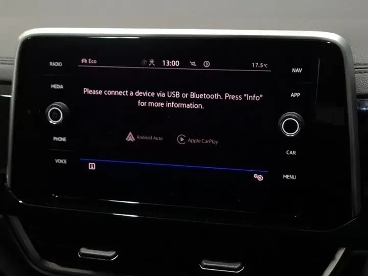 Volkswagen T-Roc 2023 photo 5