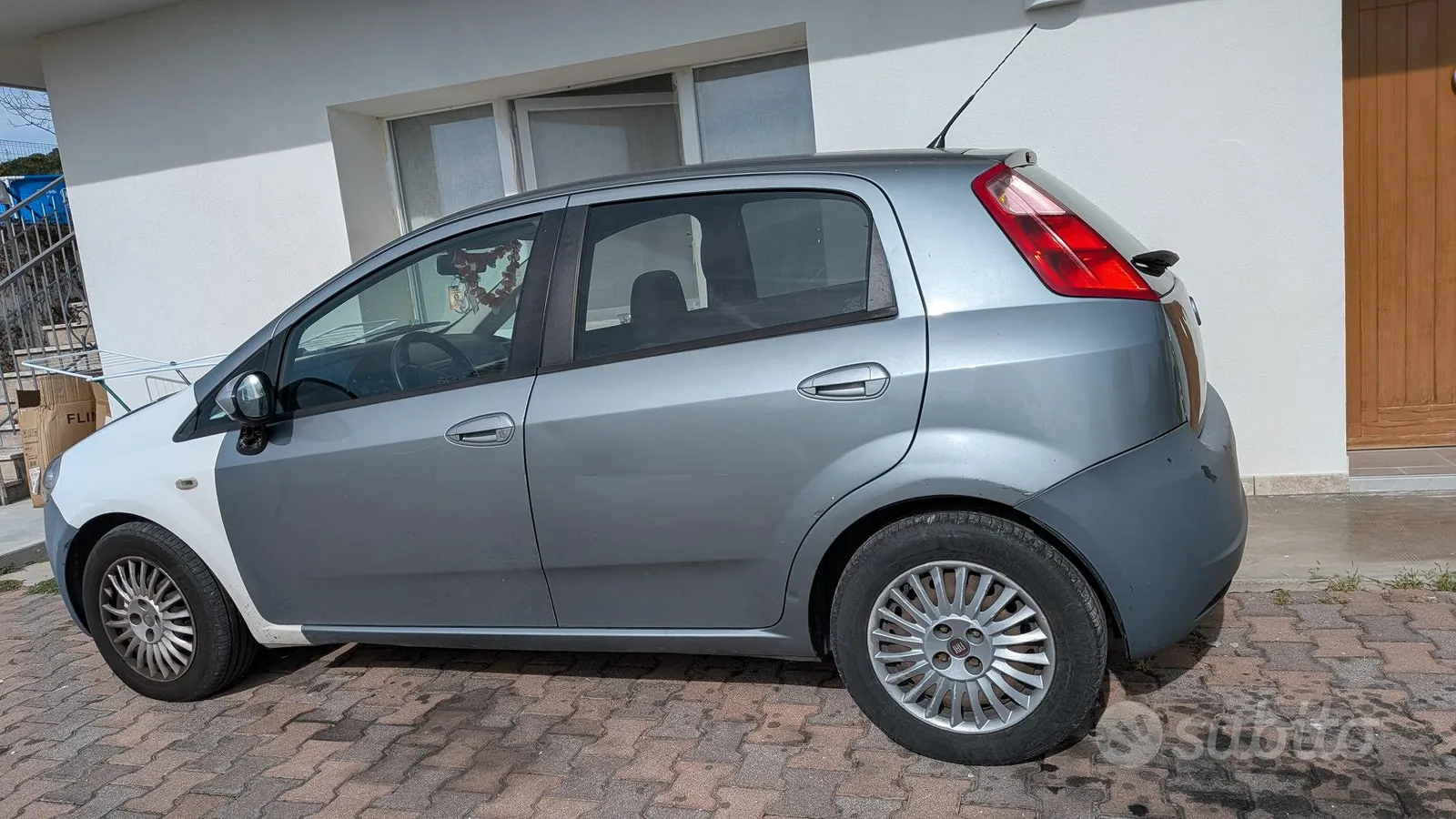 Fiat Grande Punto 2006 photo 2