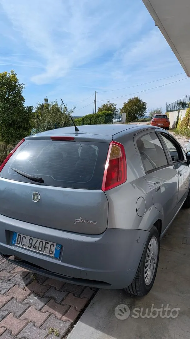 Fiat Grande Punto 2006 photo 4