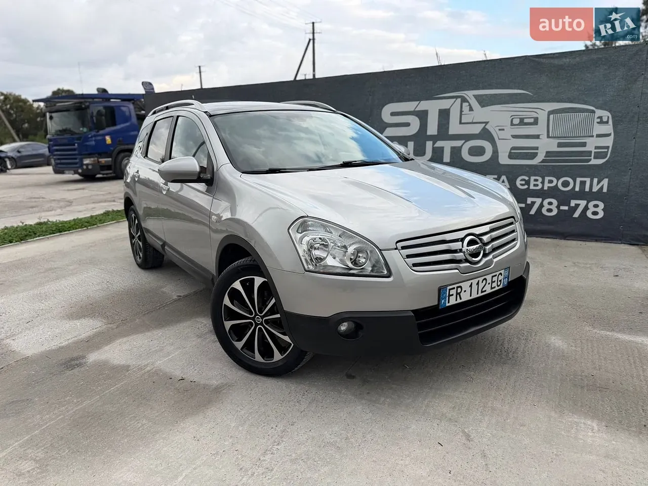 Nissan Qashqai+2 2009 photo 2