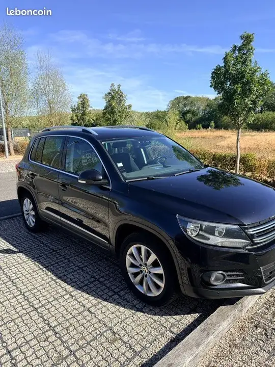 Volkswagen Tiguan 2012 photo 2