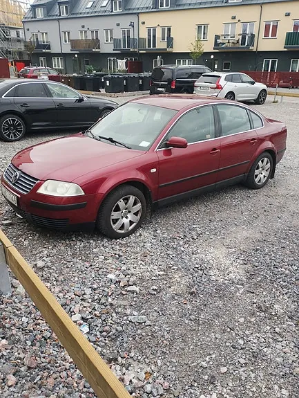 Volkswagen Passat 2002 photo 2