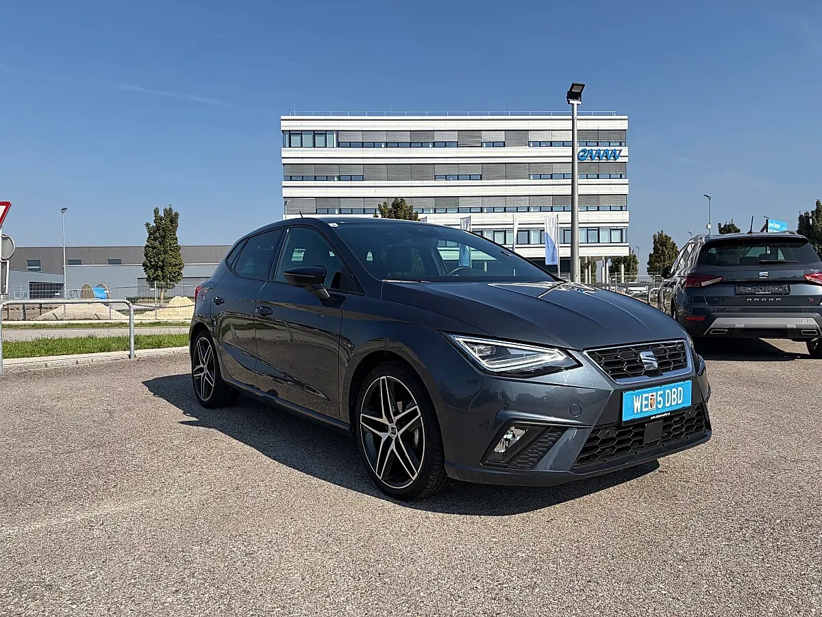 Seat Ibiza 2023 photo 3