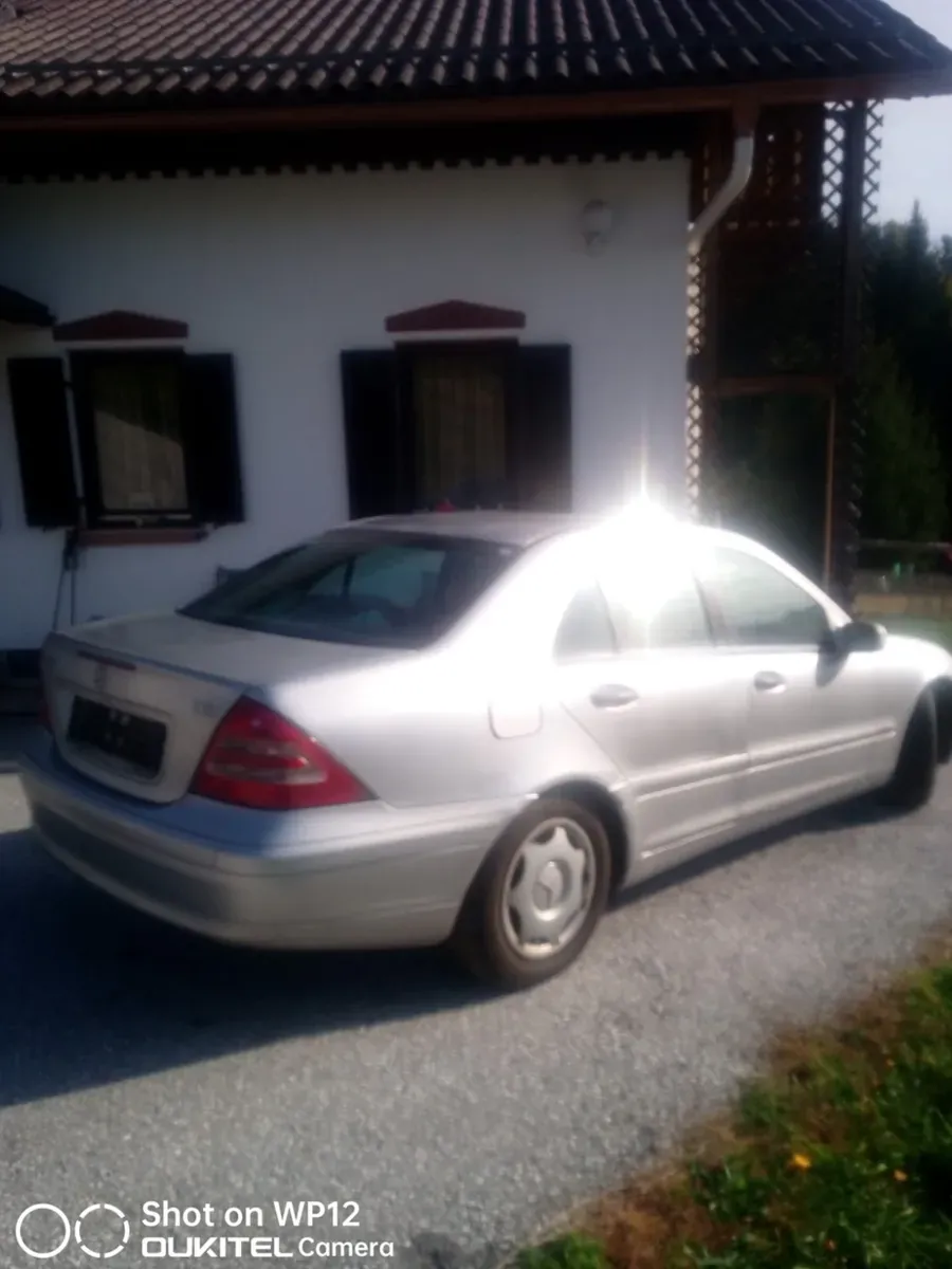 Mercedes-Benz 190 2001 photo 2