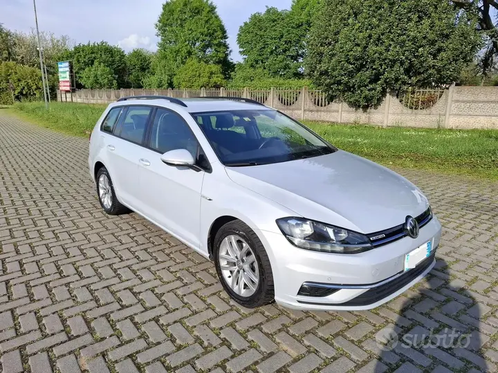 Volkswagen Golf 2018 photo 2