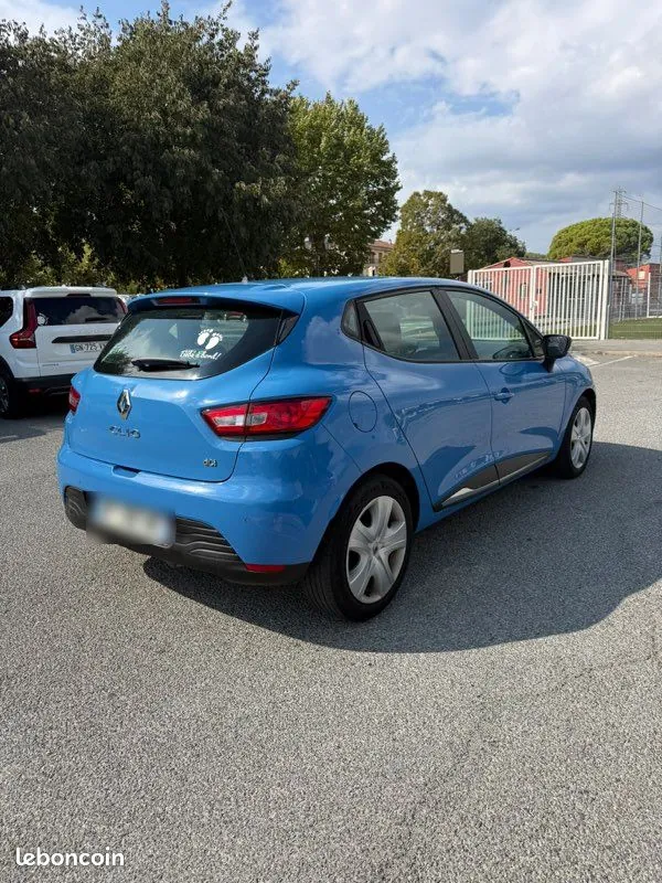 Renault Clio 2015 photo 2