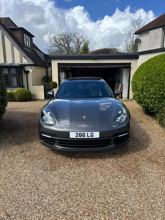 Porsche Panamera 2017 photo 2