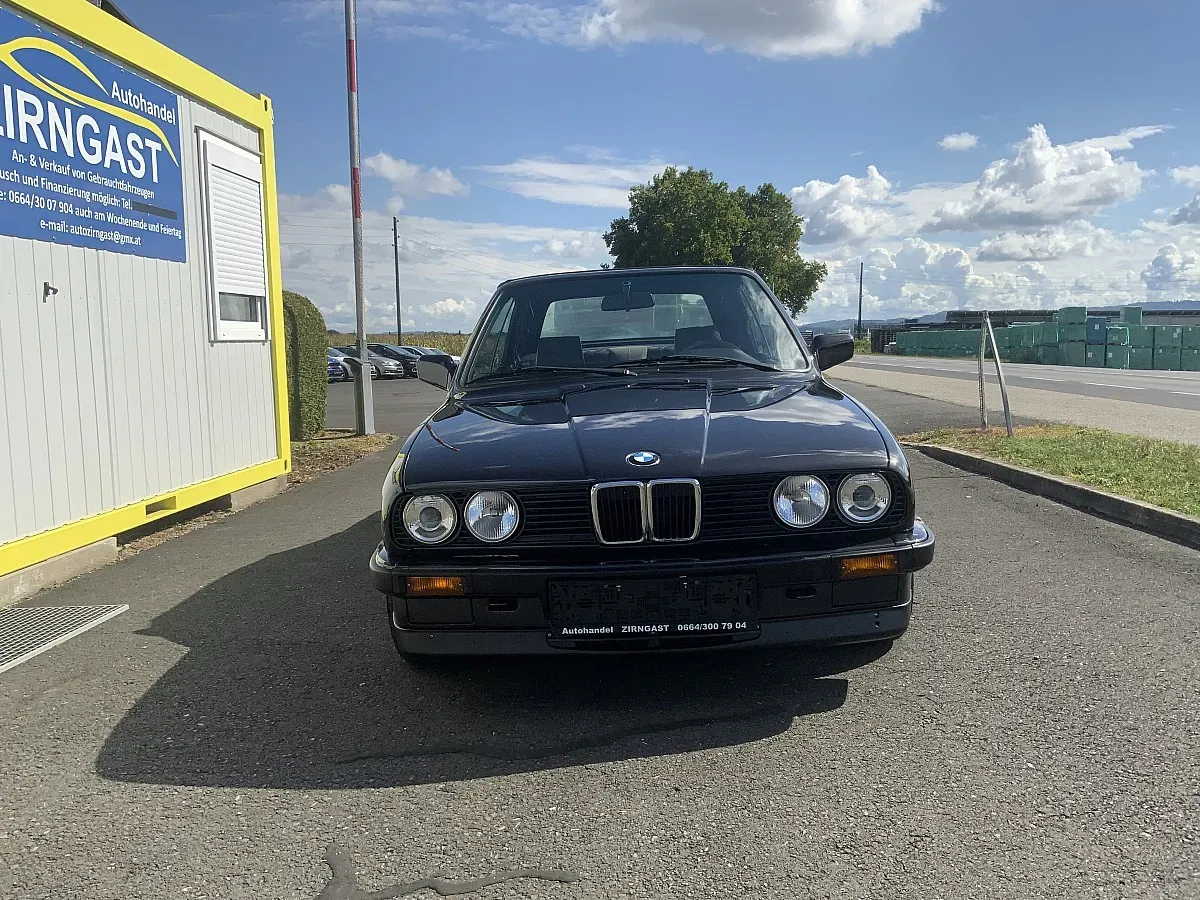 BMW 3 Series 1989 photo 2